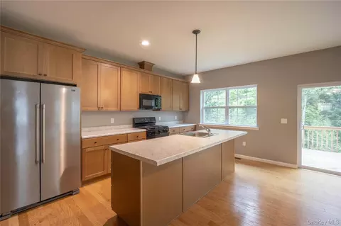 Kitchen - 18 Page Ct, Poughkeepsie, NY 12603 photo 3 of 3