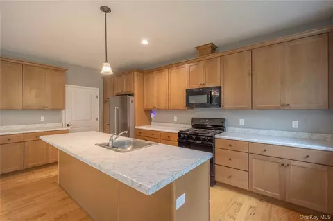 Kitchen - 18 Page Ct, Poughkeepsie, NY 12603 photo 2 of 3