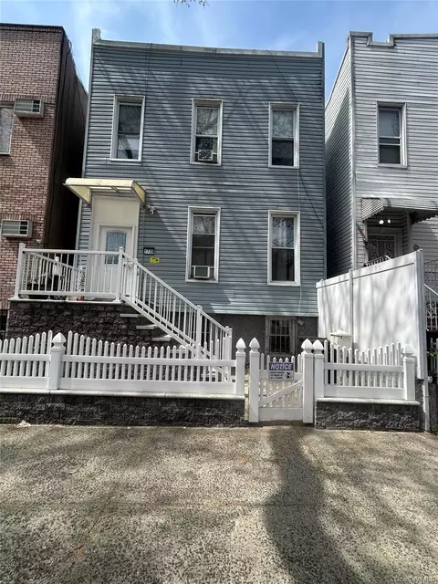 1739 Decatur St, New York, NY 11385