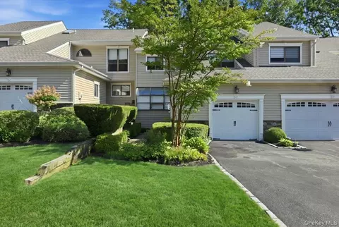 49 Villas Cir, Melville, NY 11747