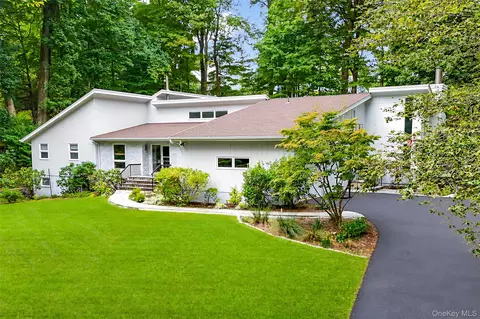 26 Cecilia Ln, Mount Pleasant, NY 10570