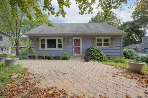 225 S Harrison Ave, Clarkstown, NY 10920