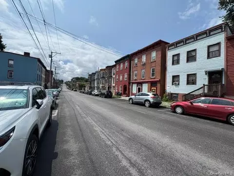 55 Liberty St, Newburgh, NY 12550