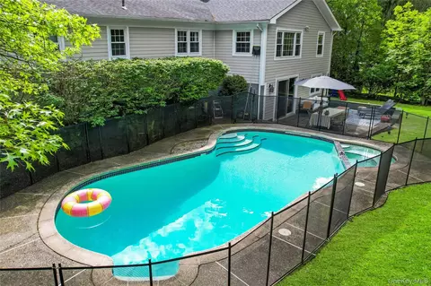 Exterior - 3 Lea Pl, Rye, NY 10580 photo 12 of 12