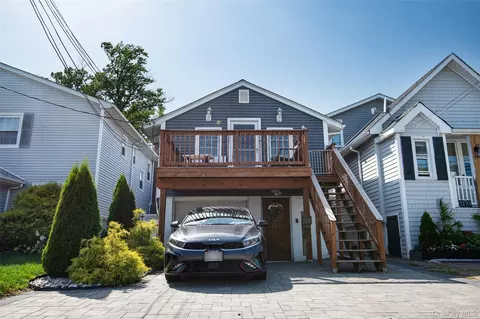 3281 Tierney Pl, New York, NY 10465