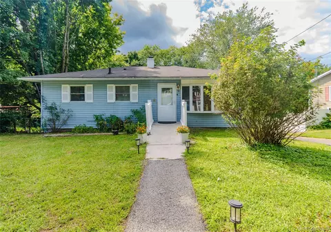 7 Fleetwood Dr, Newburgh, NY 12550