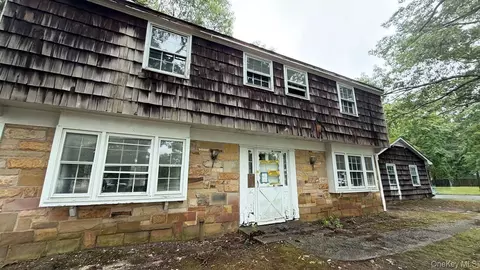 1343 Stony Brook Rd, Stony Brook, NY 11790