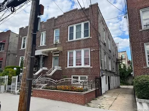 3340 Fish Ave, New York, NY 10469