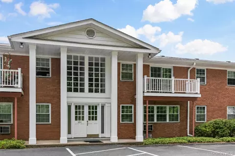 101 Nottingham Rd #E, Bedford Hills, NY 10507