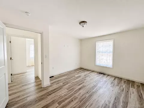 Bedroom - 25 Marina Dr, Catskill, NY 12414 photo 4 of 4