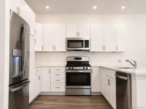 Kitchen - 25 Marina Dr, Catskill, NY 12414 photo 1 of 2