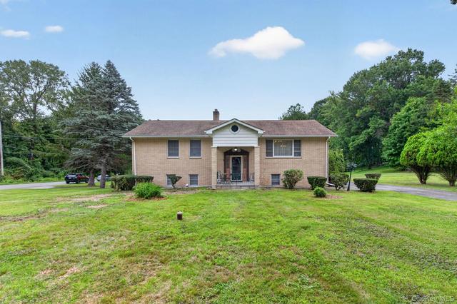 60 Rock Cut Rd, Newburgh, NY 12550