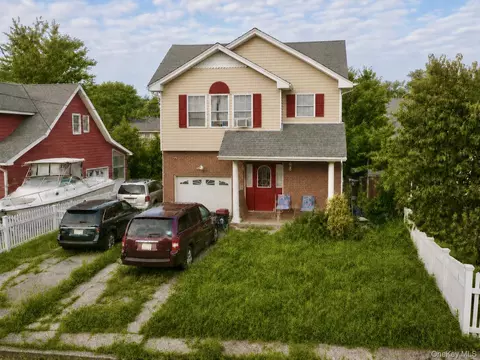 1764 Browning St, Baldwin, NY 11510