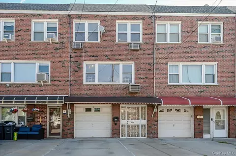 272 Brinsmade Ave, New York, NY 10465