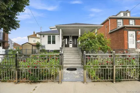 1366 Siegfried Pl, New York, NY 10465