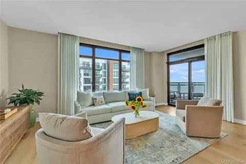 100 Boardwalk #904A, Long Beach, NY 11561