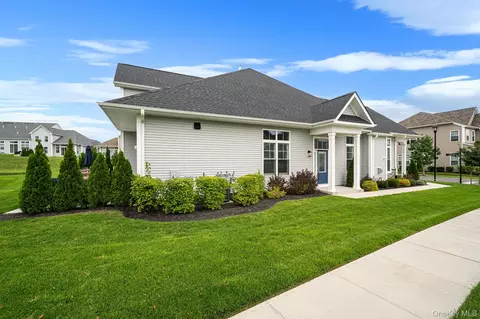 Exterior - 348 Alysweep Ln, Yaphank, NY 11980 photo 2 of 5