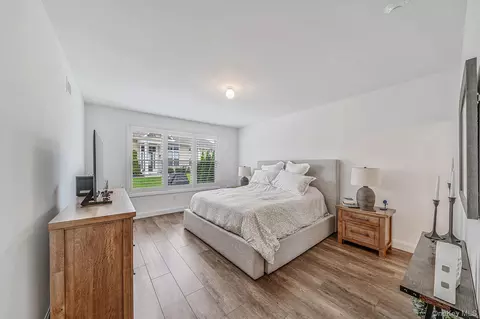 Bedroom - 348 Alysweep Ln, Yaphank, NY 11980 photo 1 of 6