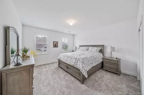 Bedroom - 348 Alysweep Ln, Yaphank, NY 11980 photo 3 of 6