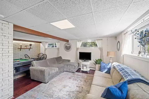 Living - 6 Reeback Dr, Ossining, NY 10562 photo 1 of 1
