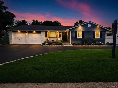 27 Osage Dr, Huntington Station, NY 11746