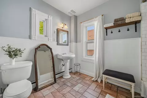 Bath - 308 Nelson Ave, Peekskill, NY 10566 photo 2 of 4