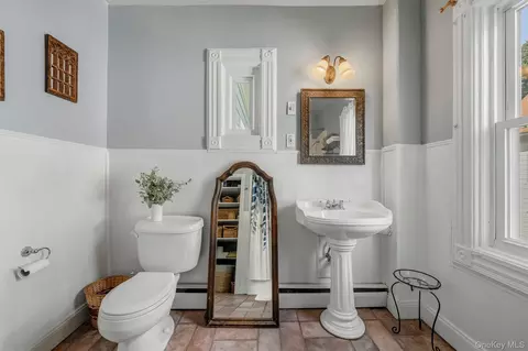 Bath - 308 Nelson Ave, Peekskill, NY 10566 photo 4 of 4