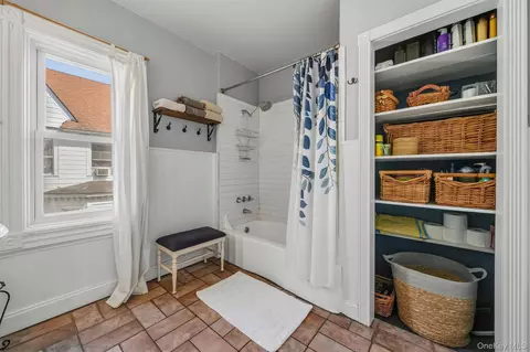 Bath - 308 Nelson Ave, Peekskill, NY 10566 photo 3 of 4