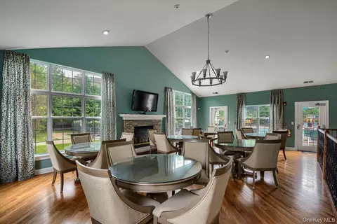 Dining - 1116 Cold Spring Rd, Fishkill, NY 12524 photo 4 of 4