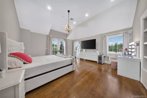 Bedroom - 150-50 6th Ave, Whitestone, NY 11357 photo 2 of 2