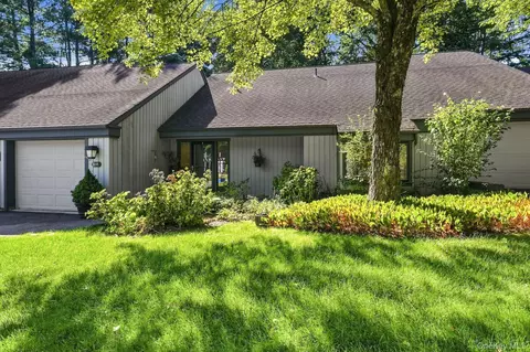351 Heritage Hls #B, Somers, NY 10589
