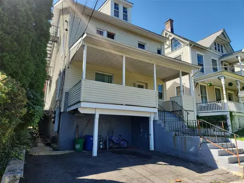 31 Elysian Ave, Orangetown, NY 10960
