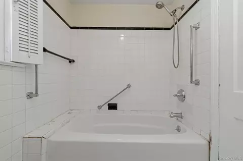 Bath - 107 E Cedar St, Poughkeepsie, NY 12601 photo 2 of 2