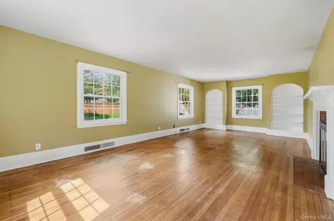 Living - 107 E Cedar St, Poughkeepsie, NY 12601 photo 1 of 4