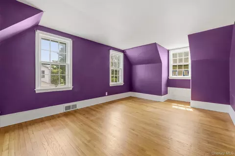 Bedroom - 107 E Cedar St, Poughkeepsie, NY 12601 photo 1 of 6