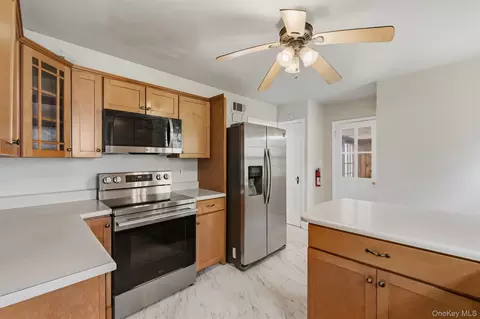 Kitchen - 107 E Cedar St, Poughkeepsie, NY 12601 photo 3 of 6
