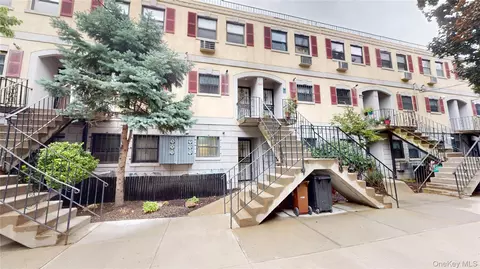 862 Leland Ave #34A, New York, NY 10473