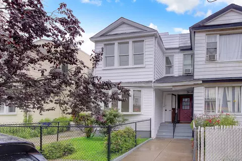 115-15 95th Ave, South Richmond Hill, NY 11419