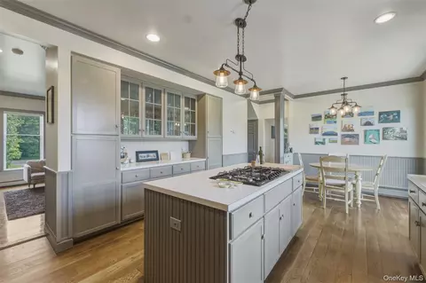 Kitchen - 79 Millbrook Rd, Wallkill, NY 12589 photo 2 of 5