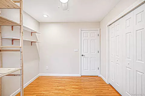 Bedroom - 6 North Ave, Smithtown, NY 11787 photo 6 of 7