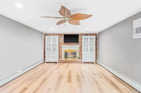 Living - 6 North Ave, Smithtown, NY 11787 photo 4 of 4