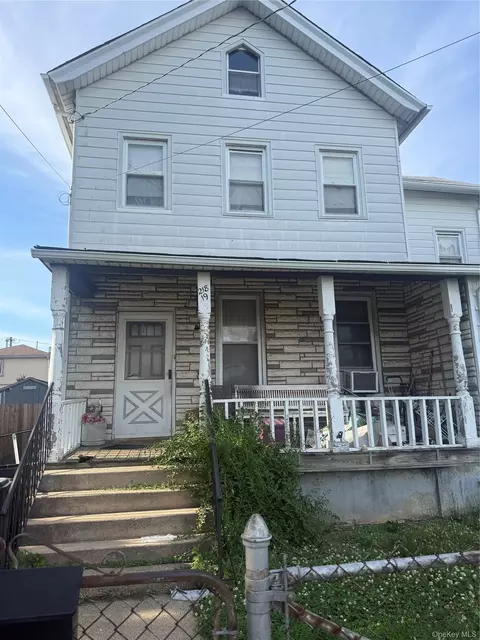 21819 101st Ave, New York, NY 11429