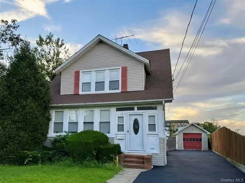 169 Butler St, North Hempstead, NY 11590