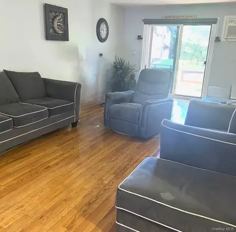 16 Brevoort Dr #2D, Pomona, NY 10970