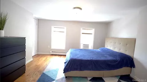 Bedroom - 752 E 222nd St, New York, NY 10467 photo 2 of 4