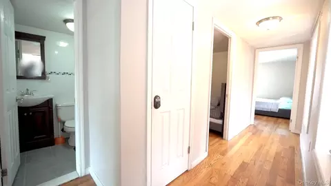 Bath - 752 E 222nd St, New York, NY 10467 photo 1 of 1