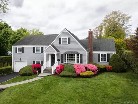 20 Priscilla Ln, Port Chester, NY 10573