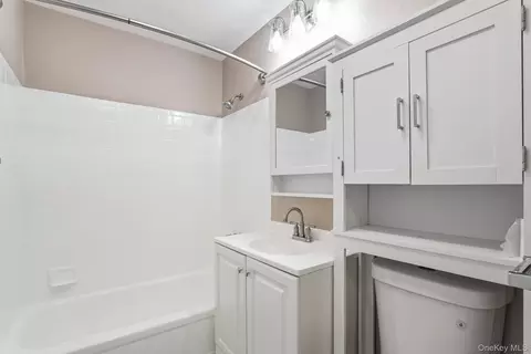 Bath - 12 Skyline Dr #8, Fishkill, NY 12524 photo 1 of 2