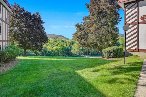 Exterior - 12 Skyline Dr #8, Fishkill, NY 12524 photo 4 of 4