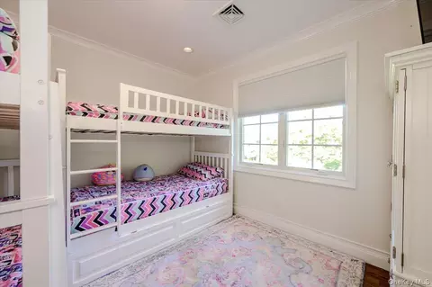 Bedroom - 85 Suffolk Blvd, Atlantic Beach, NY 11509 photo 4 of 8